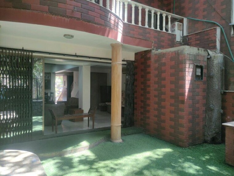 Exterior View, hiranandani-gardens-eden-bungalows 3 Bedroom 2000 Sq.Ft. Villa In Powai Mumbai 10196608