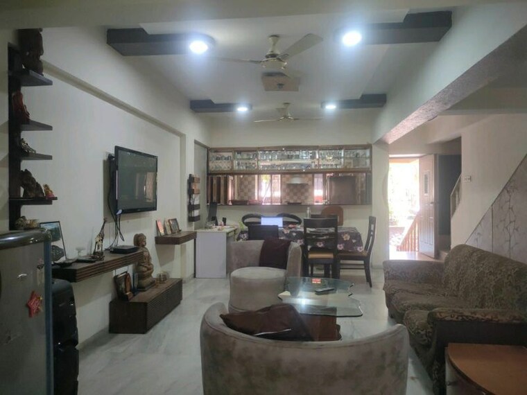 Living Room, hiranandani-gardens-eden-bungalows 3 Bedroom 2000 Sq.Ft. Villa In Powai Mumbai 10196608