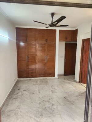 3 BHK Builder Floor For Rent in Dlf Phase iv