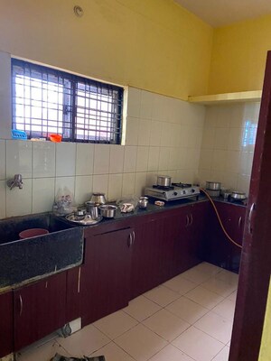 Kitchen in 3 BHK Builder Floor at Dlf Phase iv – for Rent