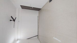 Room in 2.5 BHK Apartment at Lodha Downtown, Dombivli East – for Rent