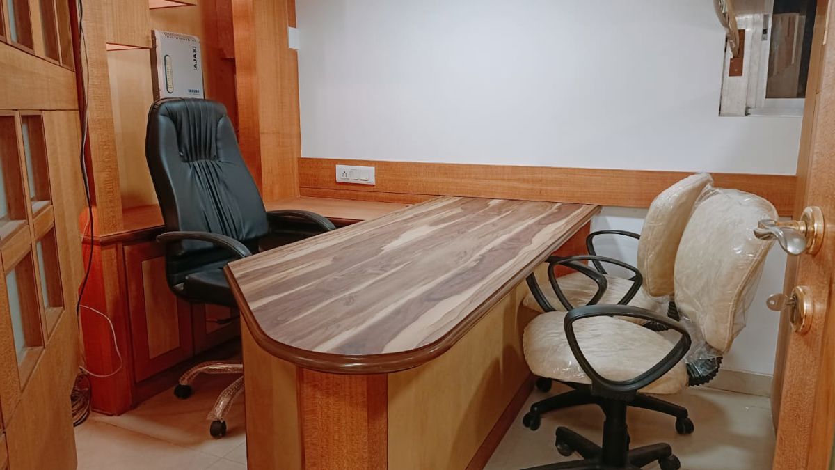 Office Space For Rent in Oberoi Chambers
