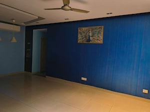 Room in 3 BHK Apartment at Stellar Jeevan, Sector 1 Greater Noida – for Rent