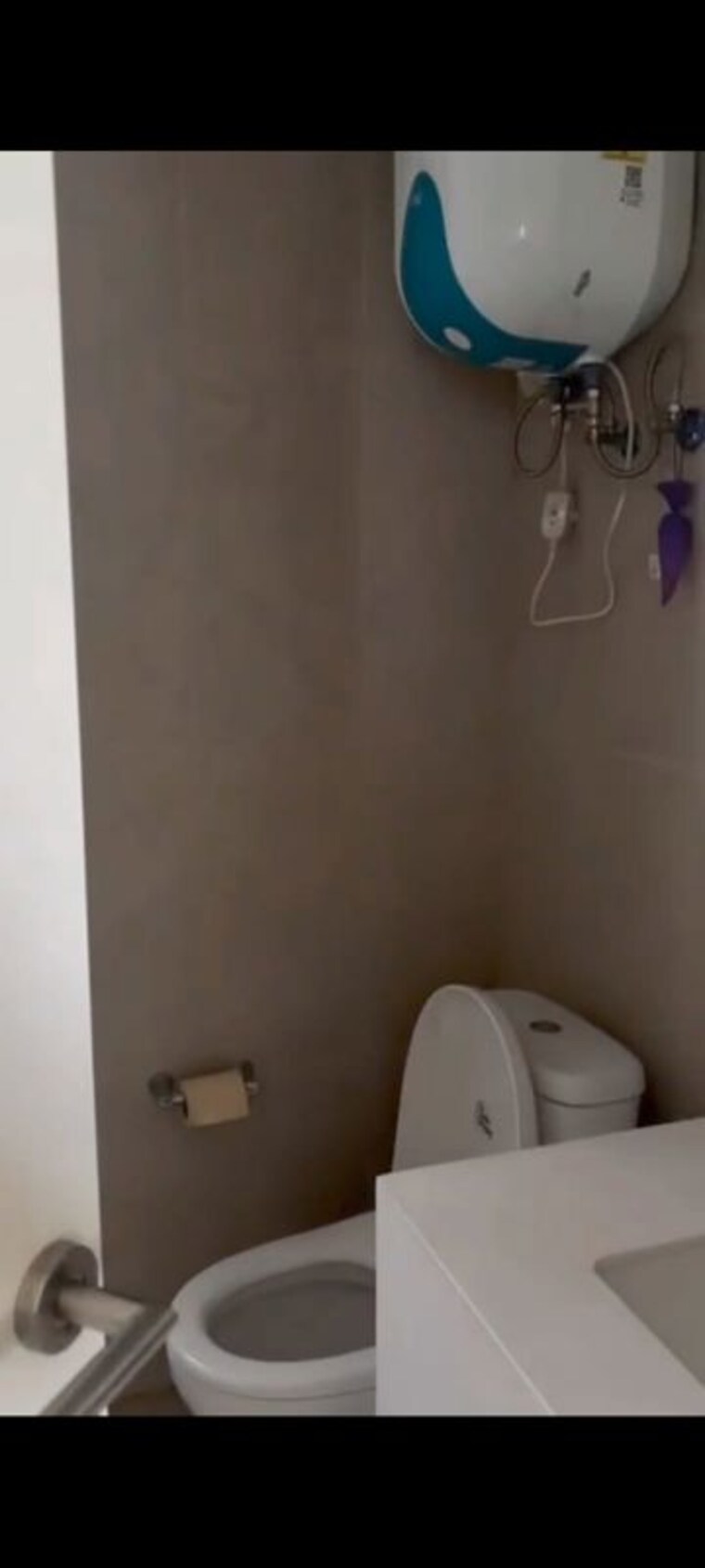 Bathroom, ireo-the-corridors 3 Bedroom 1852 Sq.Ft. Apartment In Sector 67a Gurgaon 10196804