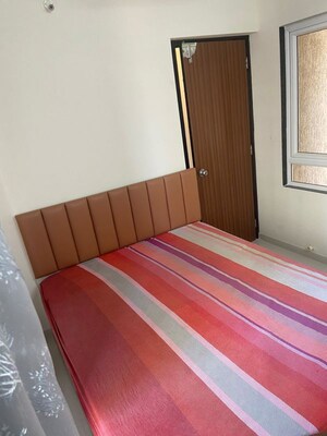 Bedroom in 1.5 BHK Apartment at Yashraj Park CHS, Kasarvadavali – for Rent