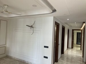 Building Lobby in 3 BHK Builder Floor at Ansal Sushant Floors, Sushant Lok ii – for Sale