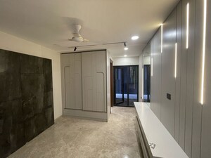 Room in 3 BHK Builder Floor at Ansal Sushant Floors, Sushant Lok ii – for Sale