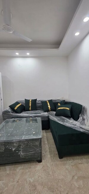 Master Bedroom in 1 BHK Builder Floor at Saket – for Rent