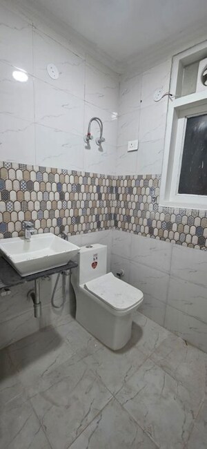 Master Bedroom in 1 BHK Builder Floor at Saket – for Rent