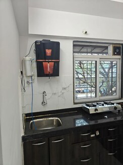 1 BHK + Extra Room Apartment For Rent in Prabhadevi