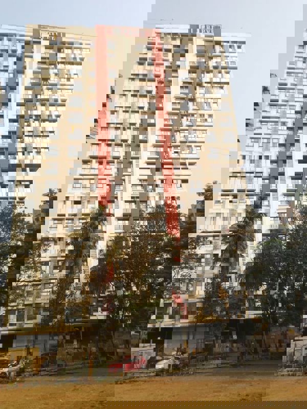 2 BHK + Extra Room 732 Sq.Ft. Apartment in Platinum Prive