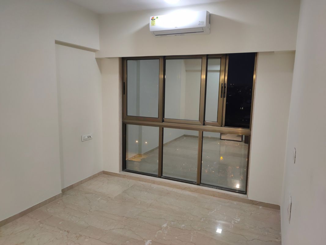 2 BHK + Extra Room 450 Sq.Ft. Apartment in Platinum Prive