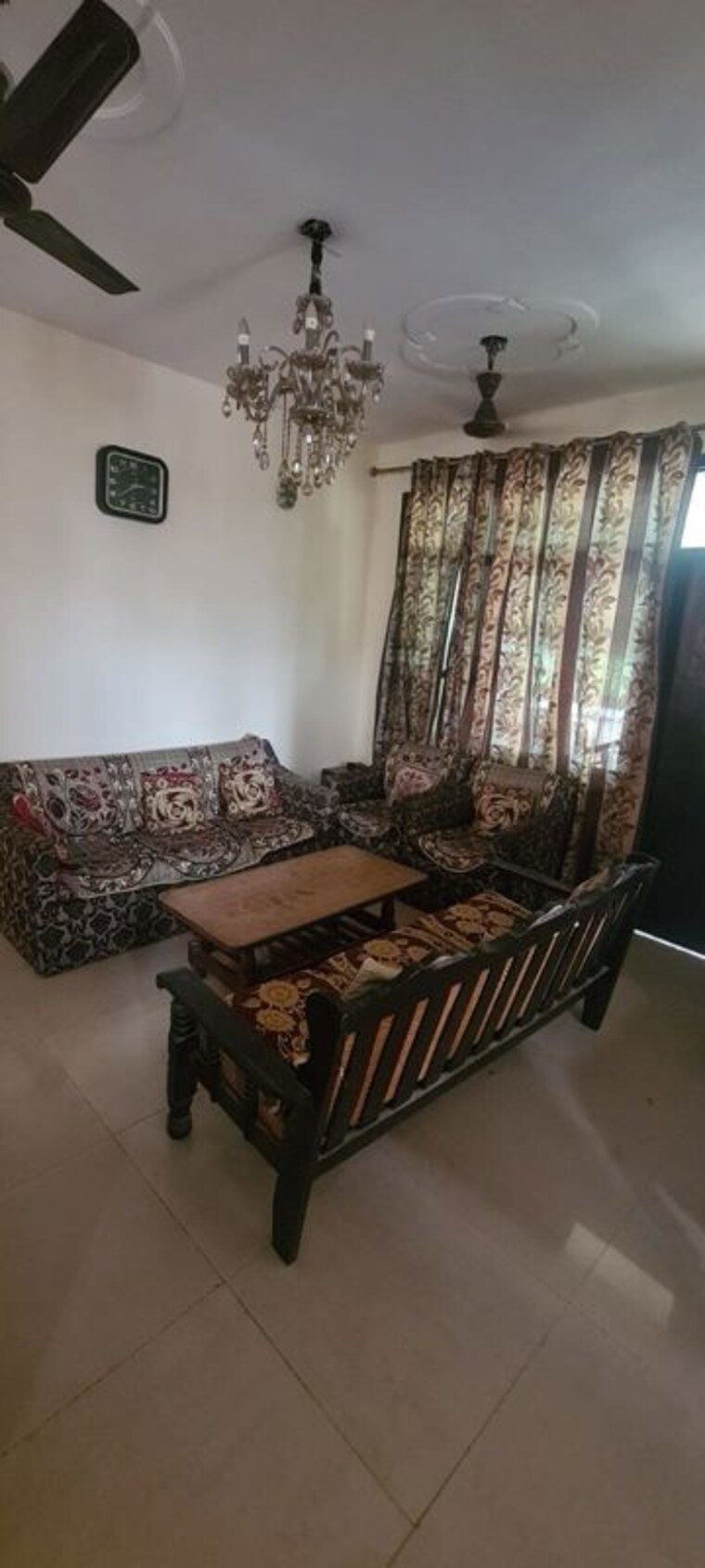 Living Room, srs-residency 2 Bedroom 1850 Sq.Ft. Apartment In Sector 88 Faridabad 10197290