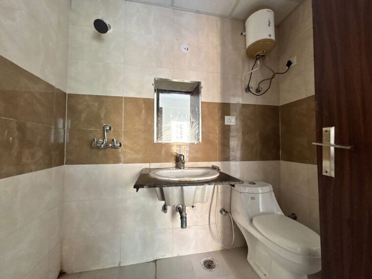 Kitchen, nimbus-the-hyde-park 3.5 Bedroom 1835 Sq.Ft. Apartment In Sector 78 Noida 10197204