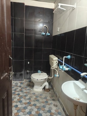 Bathroom in 2 BHK Apartment at Shalimar Garden Extension I – for Rent