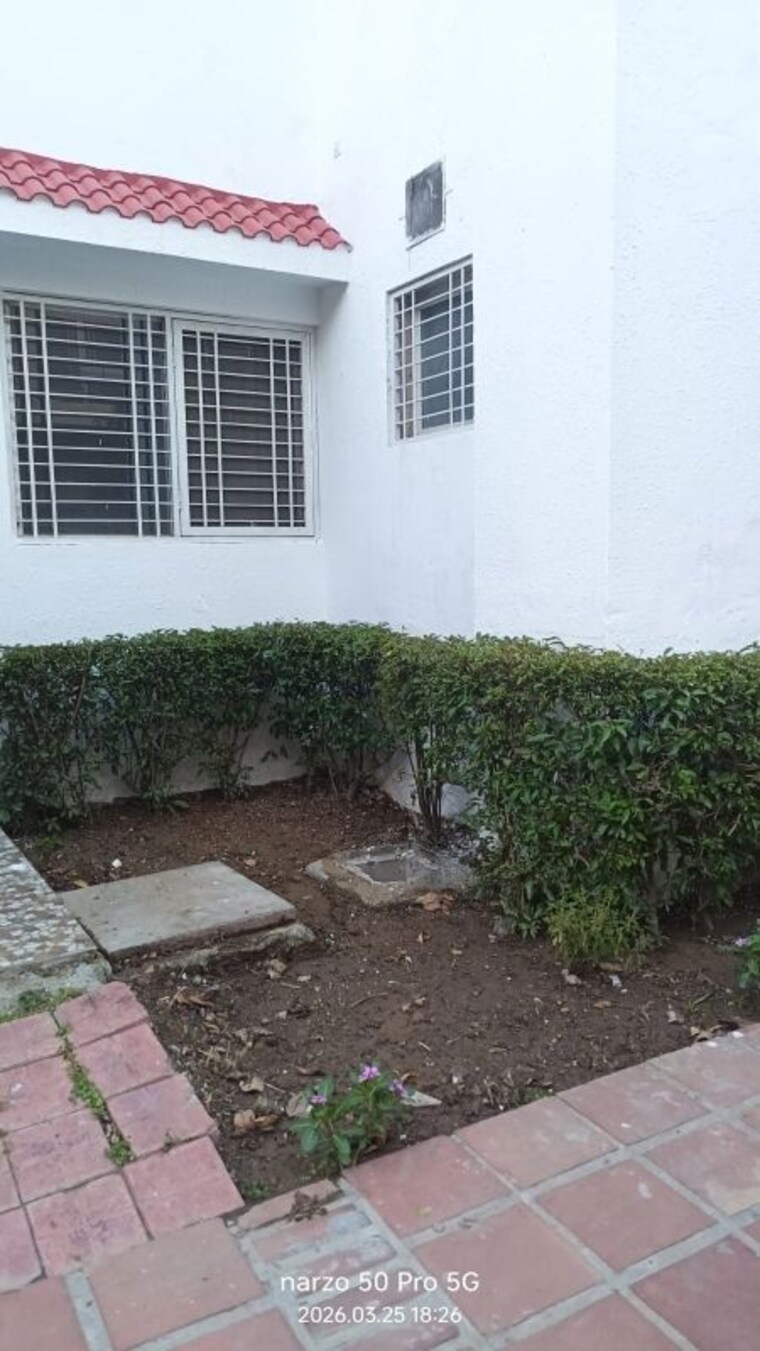 Exterior View, paramount-golf-foreste-apartments 4 Bedroom 3008 Sq.Ft. Villa In Zeta I Greater Noida Greater Noida 10197384