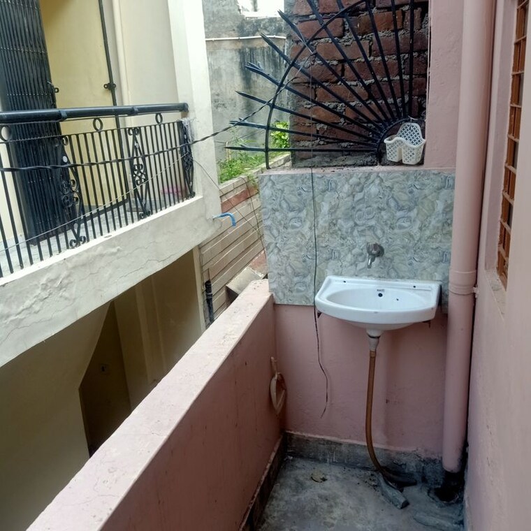 Balcony, mukherjee nagar 1 RK 120 Sq.Ft. Builder Floor In Mukherjee Nagar Delhi 10197393