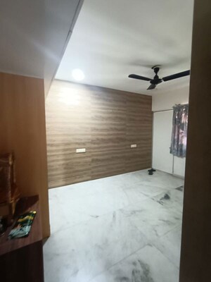 Room in 3 BHK Apartment at Navrangpura – for Rent
