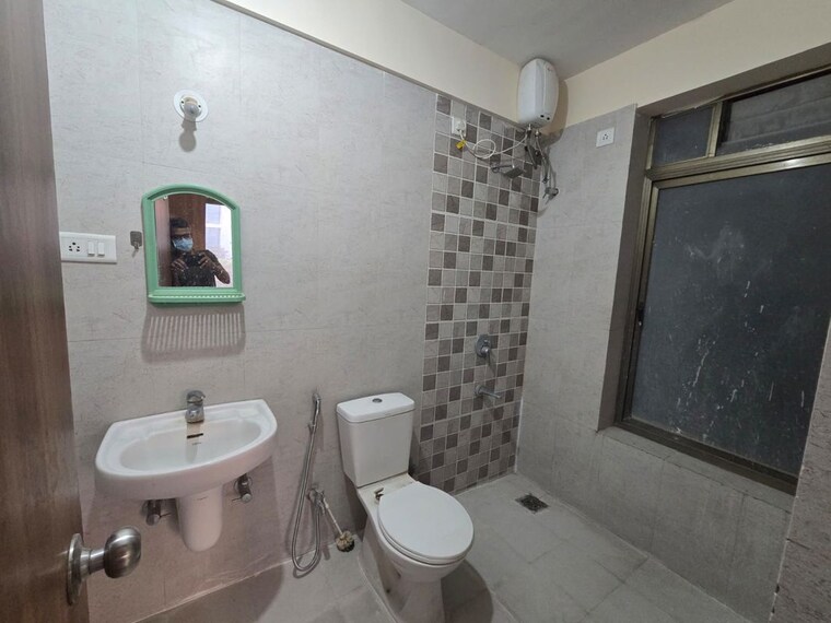 Bathroom, global-e-homes 3 Bedroom 1500 Sq.Ft. Apartment In Hinjewadi Pune 10197406
