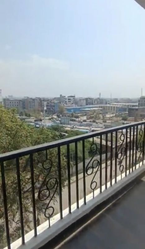 3 BHK + Servant Room Apartment For Rent in Emaar Emerald Estate