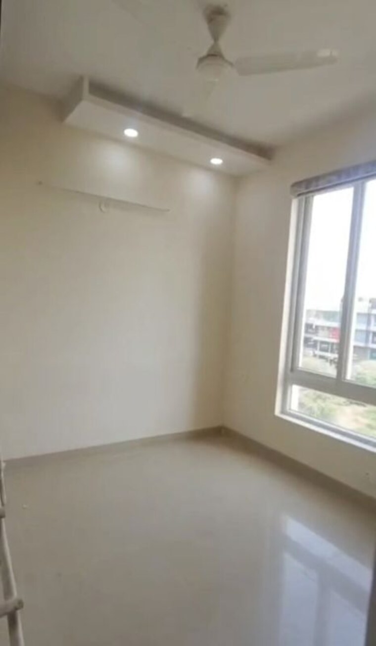 Room, emaar-emerald-estate 3 Bedroom 1395 Sq.Ft. Apartment In Sector 65 Gurgaon 10197479