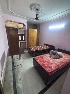 1 BHK Builder Floor For Rent in Outram Lines