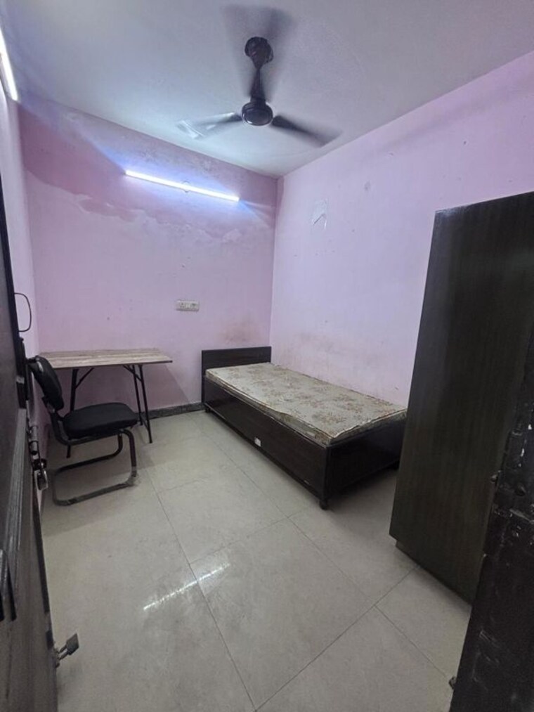 Master Bedroom, outram lines 1 Bedroom 200 Sq.Ft. Builder Floor In Outram Lines Delhi 10197487
