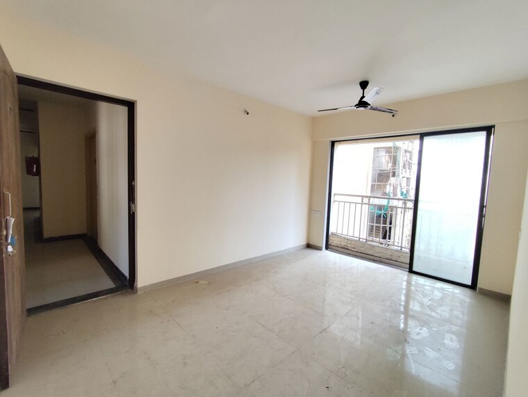 Room, paradigm-zenith-pushpanjali-residency-phase-iii 1 Bedroom 497 Sq.Ft. Apartment In Ghodbunder Road Thane 10197488