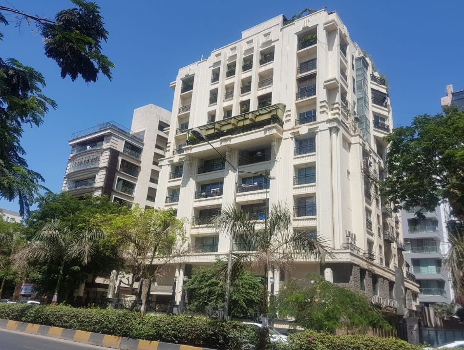 4 BHK + Servant Room,Extra Room 2400 Sq.Ft. Apartment in Rustomjee 9 JVPD