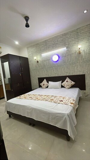 Bedroom in 1 BHK Builder Floor at Vipul Square, Sushant Lok I – for Rent