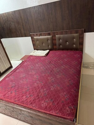 Bedroom in 2 BHK Apartment at New Mhada Colony, Powai – for Rent