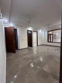 3 BHK Builder Floor For Rent in Chattarpur