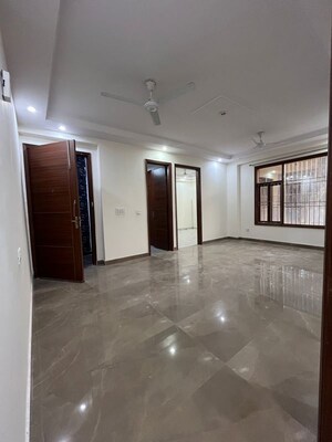 3 BHK Builder Floor For Rent in Chattarpur