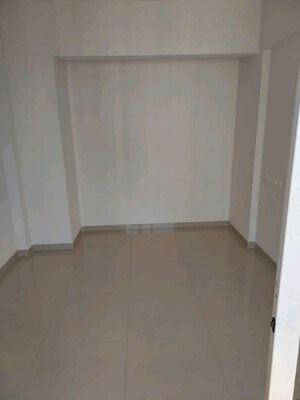 Room in 1 BHK Apartment at Everest Country Side, Kasarvadavali – for Rent