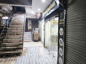 Staircase in  Shop at Aliganj – for Sale