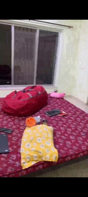 Bedroom in 3 BHK Apartment at Kalpataru Hills, Manpada – for Rent