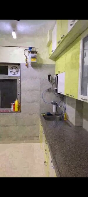 Team Area in 3 BHK Apartment at Kalpataru Hills, Manpada – for Rent