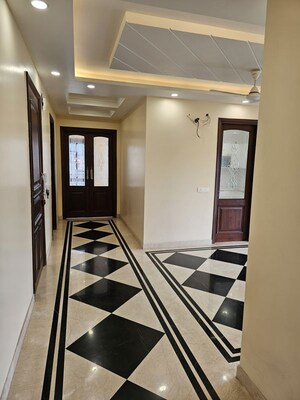 Staircase in 3 BHK Builder Floor at Dlf Cyber City – for Sale