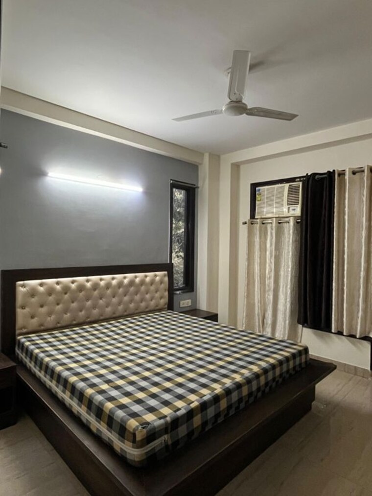 Bedroom, ansal-sushant-apartments 1 Bedroom 670 Sq.Ft. Builder Floor In Sushant Lok I Gurgaon 10197855