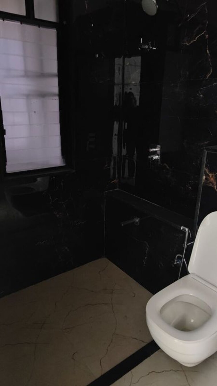 Bathroom, wakad 3 Bedroom 1100 Sq.Ft. Apartment In Wakad Pune 10197867