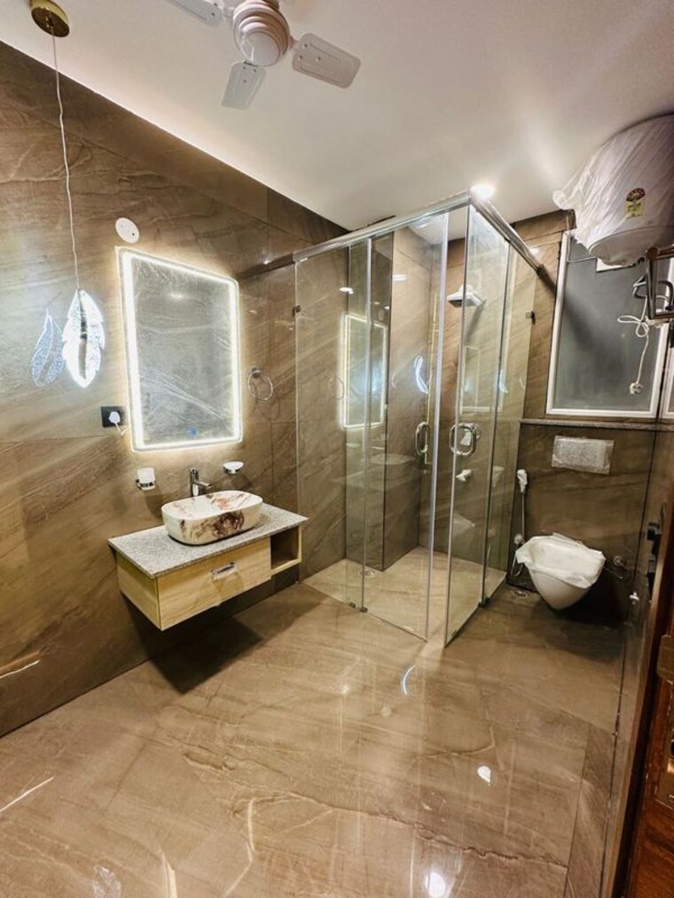 Attached Bathroom, sector 57 3 Bedroom 1300 Sq.Ft. Builder Floor In Sector 57 Gurgaon 10197854