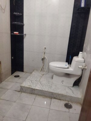 Bathroom in 1 BHK Villa at Gomti Nagar – for Rent