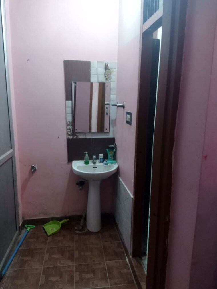 Bathroom, gomti nagar 1 Bedroom 700 Sq.Ft. Villa In Gomti Nagar Lucknow 10197891