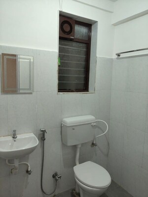 Bathroom in 1 BHK Apartment at Metropolis Bayside, Kasarvadavali – for Rent