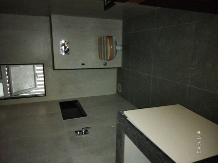 Bathroom, sri-aditya-athena 3 Bedroom 1775 Sq.Ft. Apartment In Shaikpet Hyderabad 10197903