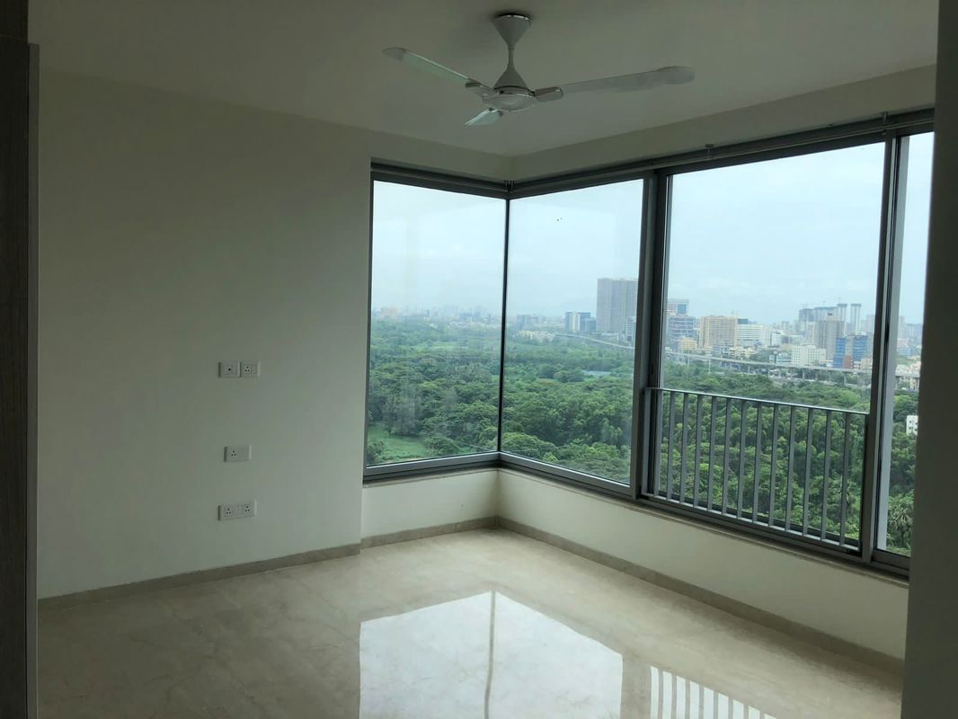 3 BHK + Pooja Room Apartment For Rent in Oberoi Realty Esquire