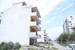 4 BHK Builder Floor For Sale in Sector 10