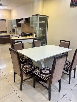 Team Area in 5 BHK Villa at Thaltej – for Sale