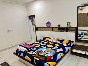 Bedroom in 5 BHK Villa at Thaltej – for Sale