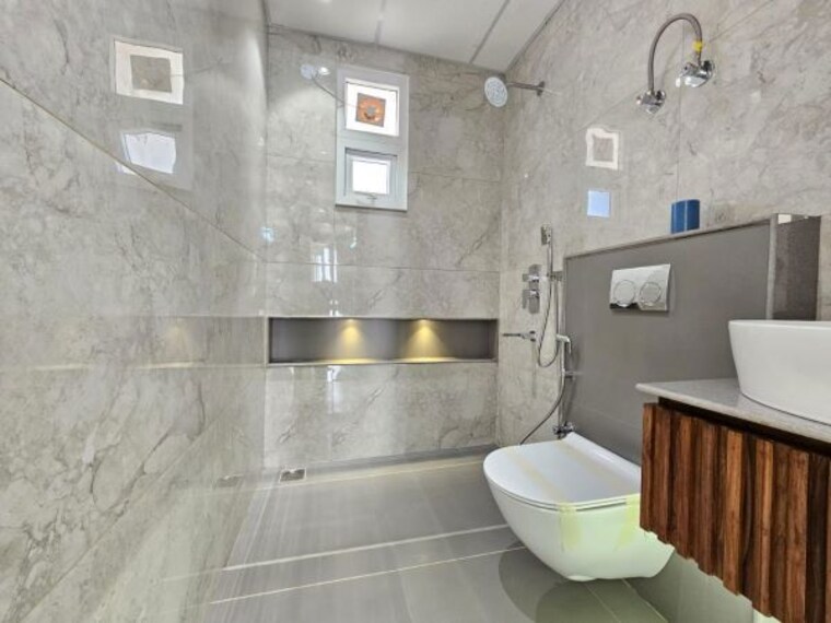 Bathroom, harmony-imperial-apartments 3 Bedroom 1800 Sq.Ft. Builder Floor In Kishanpura Zirakpur 10198104